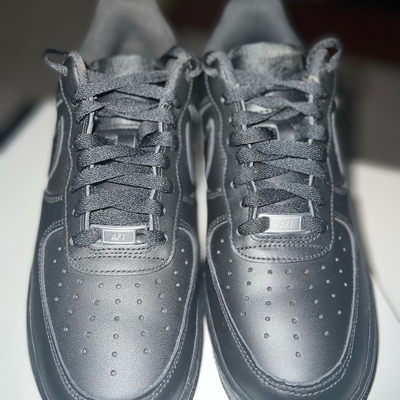 07 black Air Forces - Picture 2 of 3